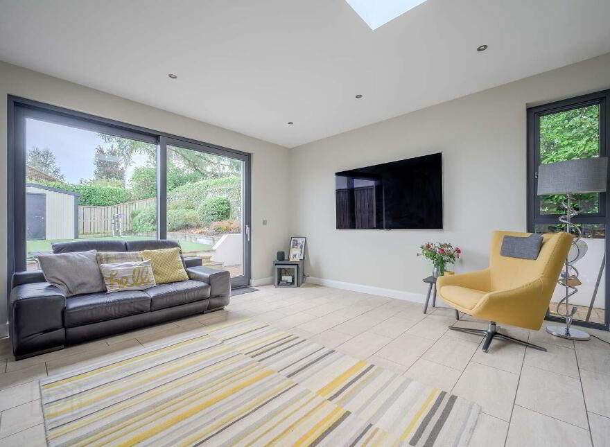 17 Knockburn Park, Belfast, BT5 7AY