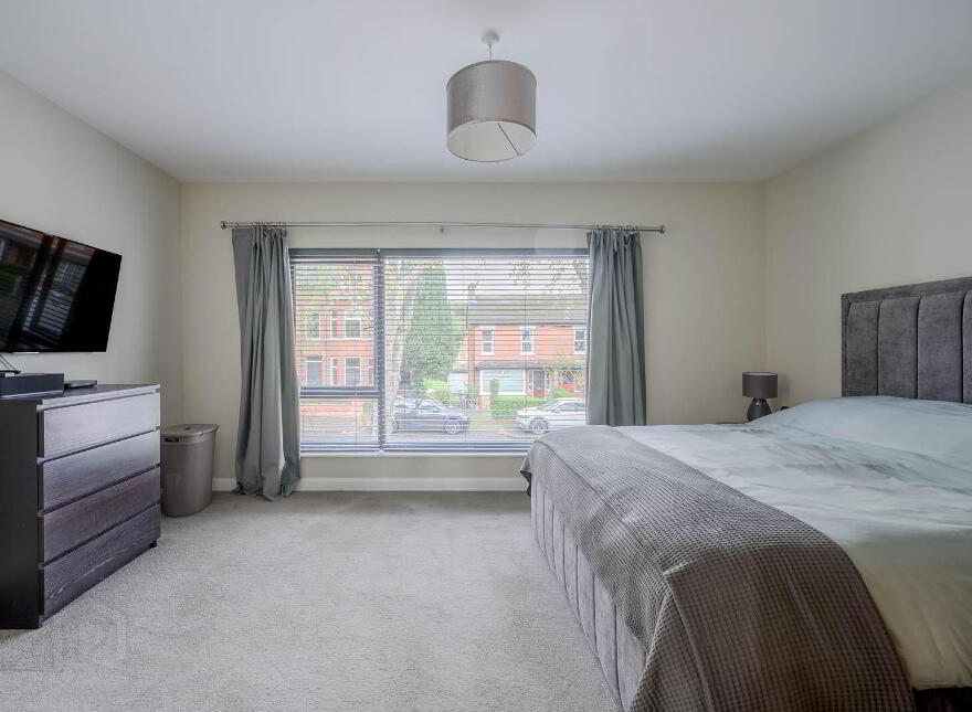 17 Knockburn Park, Belfast, BT5 7AY
