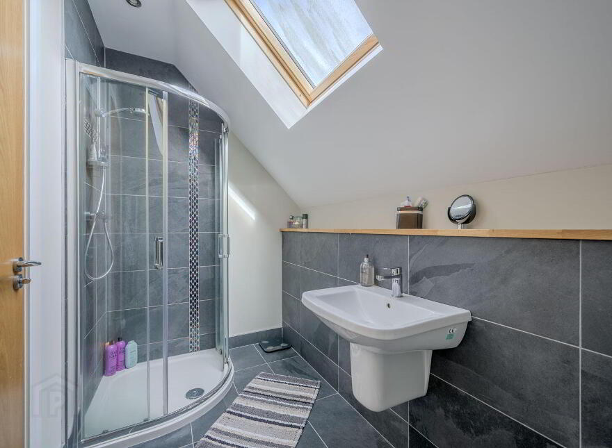 17 Knockburn Park, Belfast, BT5 7AY