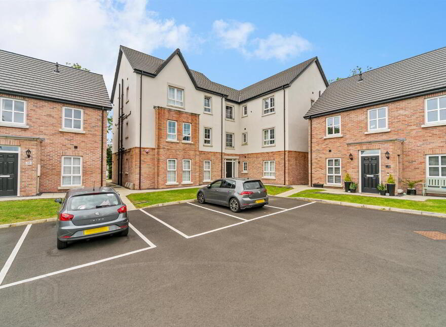 31 Ballyveigh Gardens, Antrim, BT41 2FH