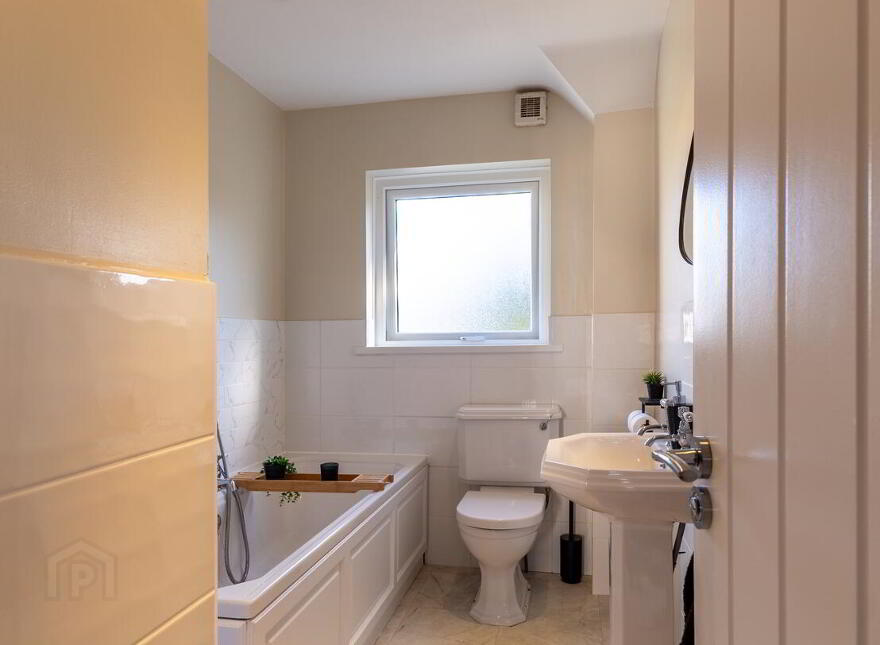 112a Movilla Road, Newtownards, BT23 8RQ