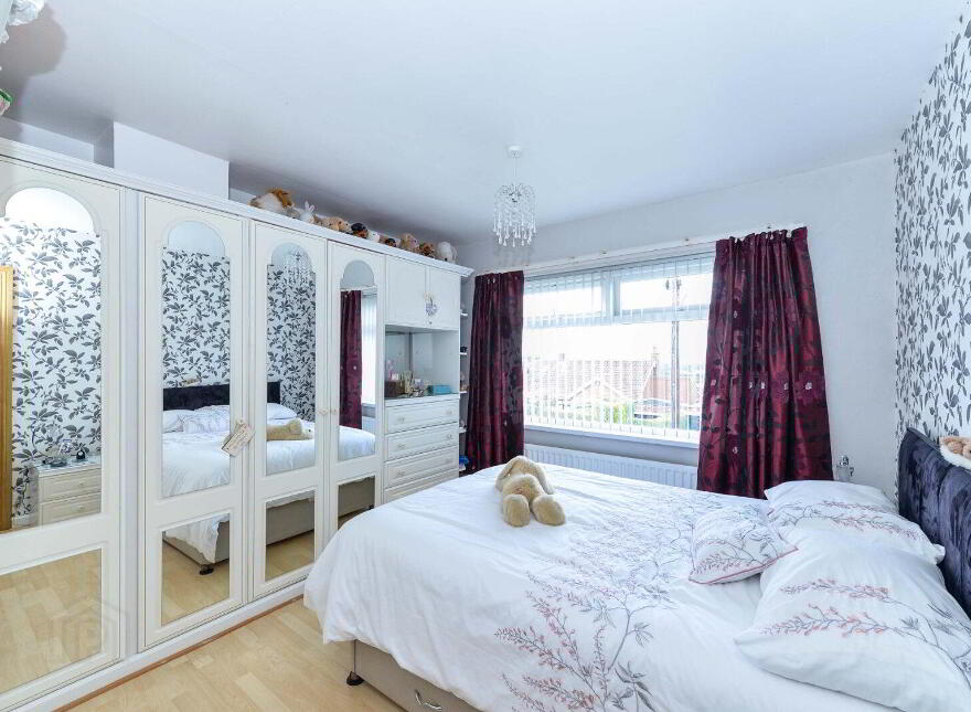39 Moyne Park, Belfast, BT5 7QT