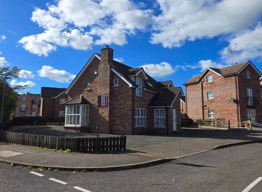 42 Meadowcroft, Dromore, Omagh, BT78 3JA