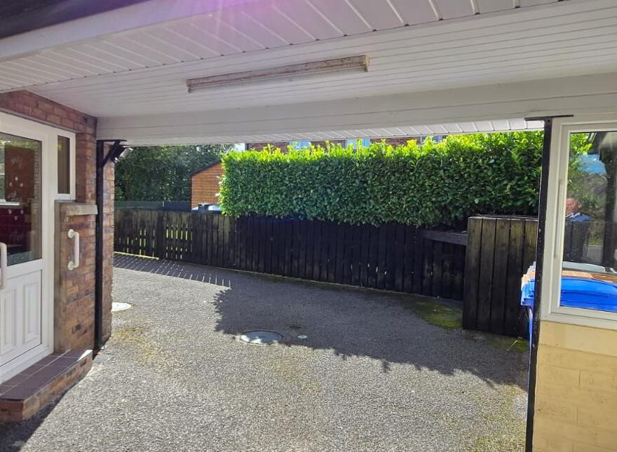 42 Meadowcroft, Dromore, Omagh, BT78 3JA