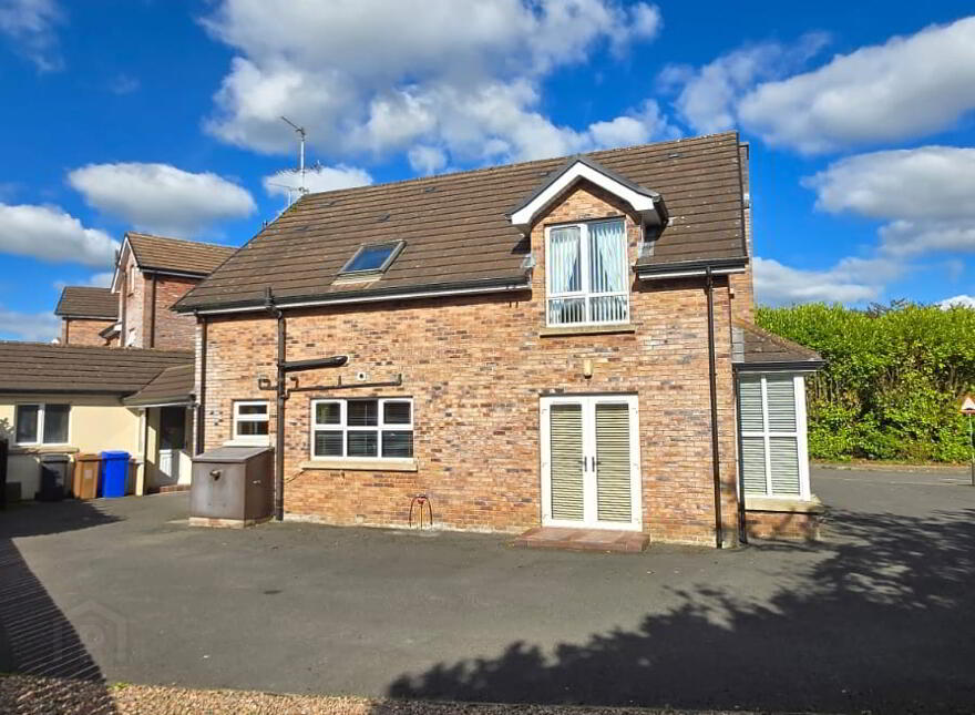 42 Meadowcroft, Dromore, Omagh, BT78 3JA