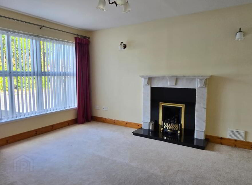 42 Meadowcroft, Dromore, Omagh, BT78 3JA