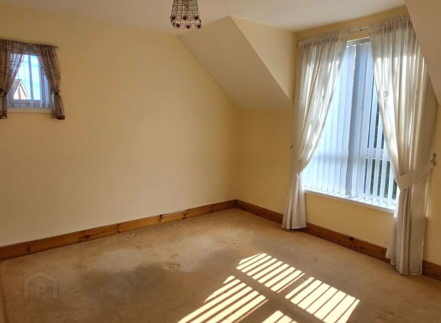 42 Meadowcroft, Dromore, Omagh, BT78 3JA