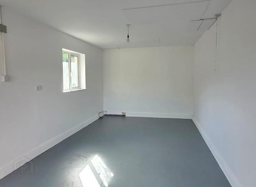 42 Meadowcroft, Dromore, Omagh, BT78 3JA