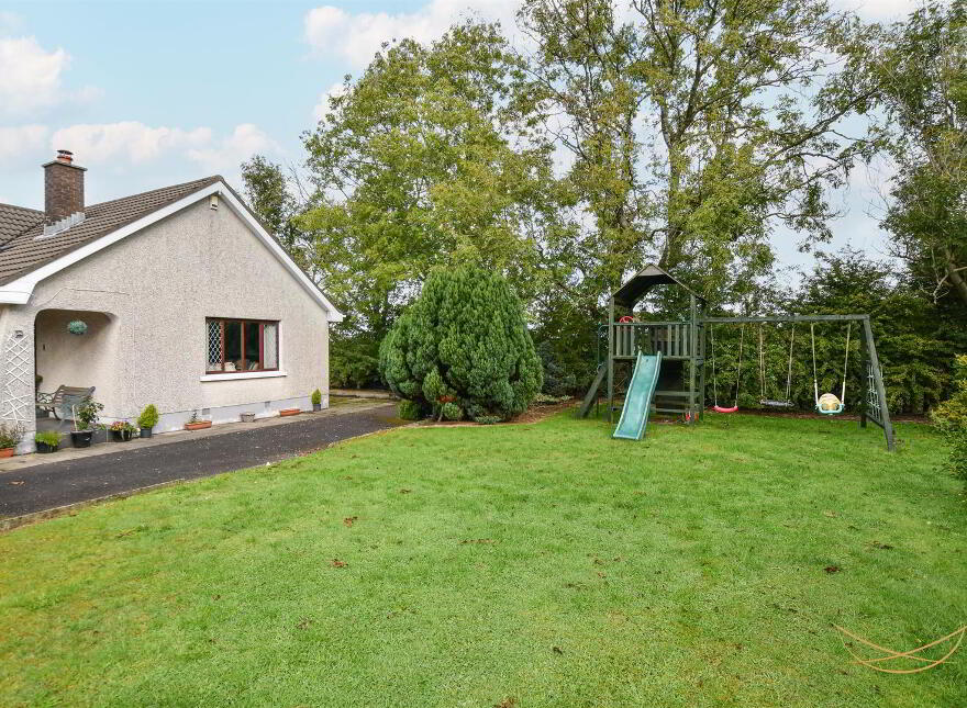 14 Ballycraigy Road South, Newtownabbey, BT36 4SZ