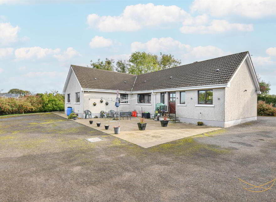 14 Ballycraigy Road South, Newtownabbey, BT36 4SZ