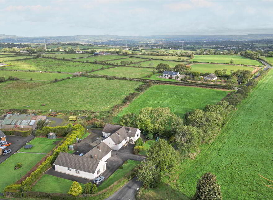 14 Ballycraigy Road South, Newtownabbey, BT36 4SZ