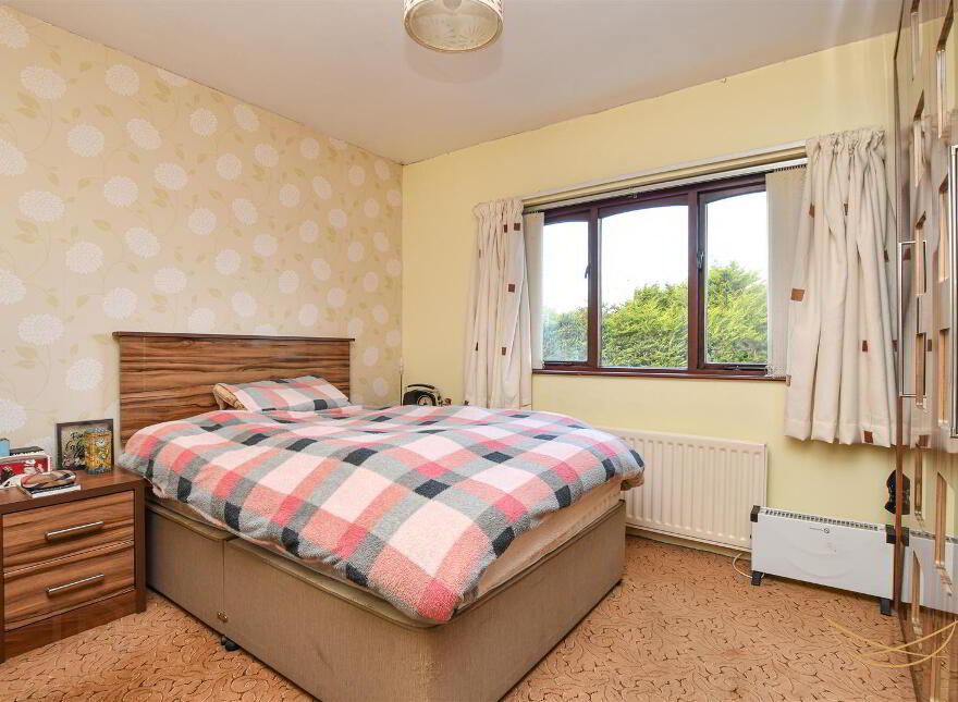 14 Ballycraigy Road South, Newtownabbey, BT36 4SZ