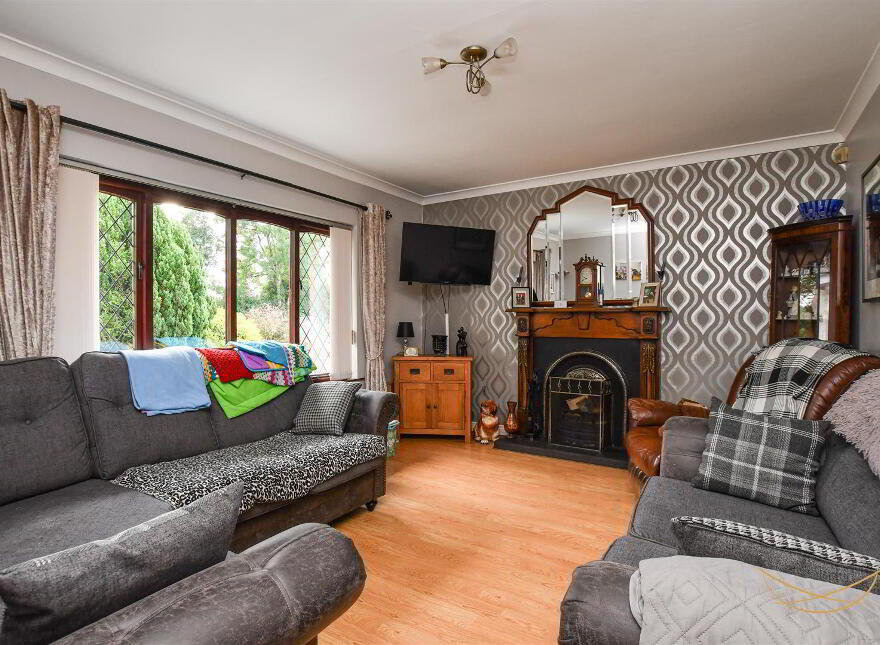 14 Ballycraigy Road South, Newtownabbey, BT36 4SZ