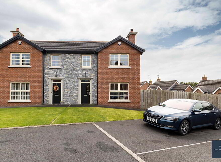 29 Winona Lodge, Donaghcloney, BT66 7GE photo