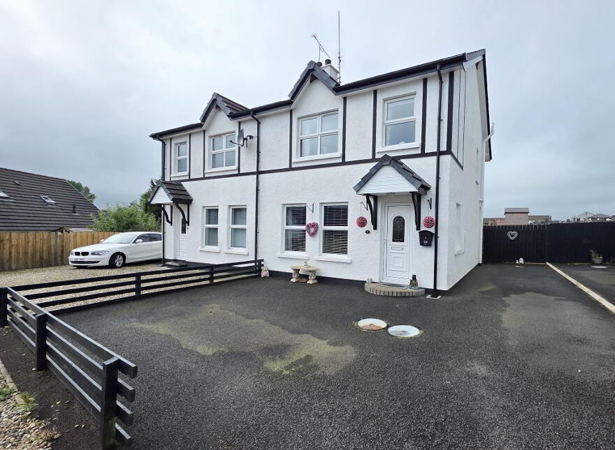 9 Tudor Oaks, 'Knock Road', Ballymoney, BT53 6RH photo