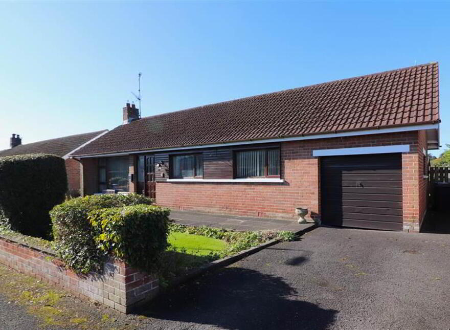 8 Marna Brae Park, Kirkwoods Road, Lisburn, BT27 4LD photo