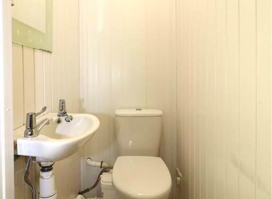 2 Grovehill Avenue, Low Road, Lisburn, BT27 4YG