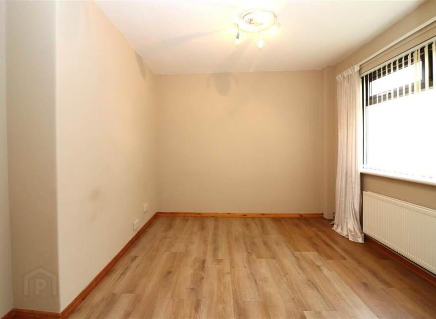 2 Grovehill Avenue, Low Road, Lisburn, BT27 4YG
