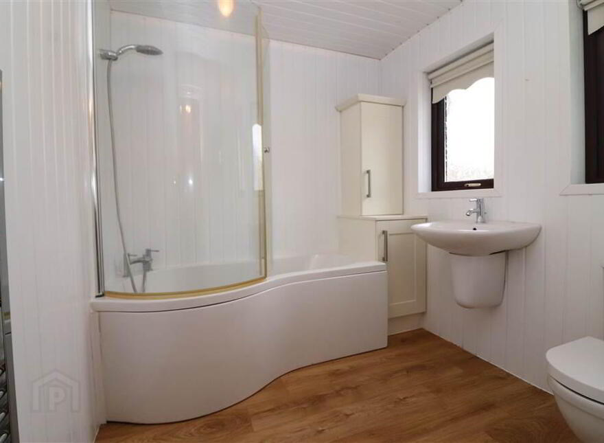 2 Grovehill Avenue, Low Road, Lisburn, BT27 4YG