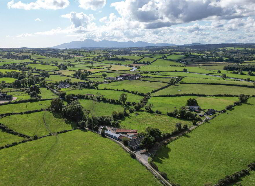 1 Sufficial Lane, Annacloy, Downpatrick, BT30 9AR