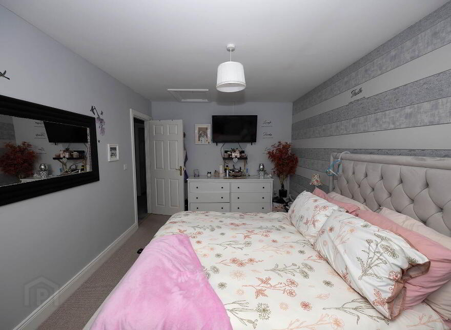 11 Ballynadrone Meadows, Magheralin, Craigavon, BT67 0FY