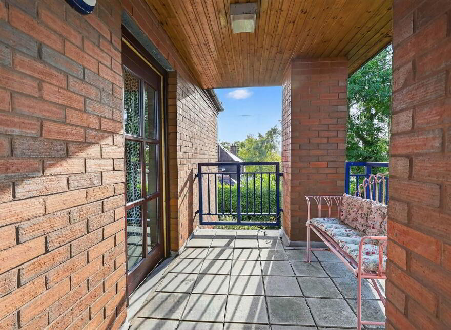 Apt 20, Cleaver Court, Belfast, BT9 5LX