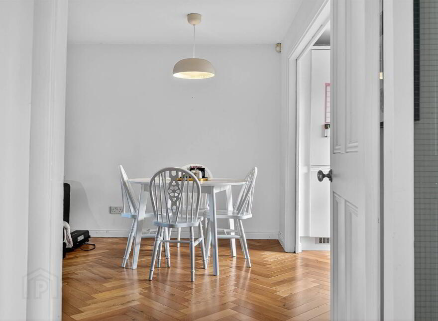 Apt 20, Cleaver Court, Belfast, BT9 5LX