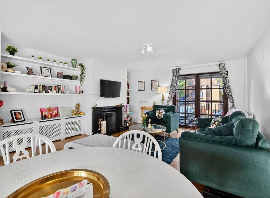 Apt 20, Cleaver Court, Belfast, BT9 5LX