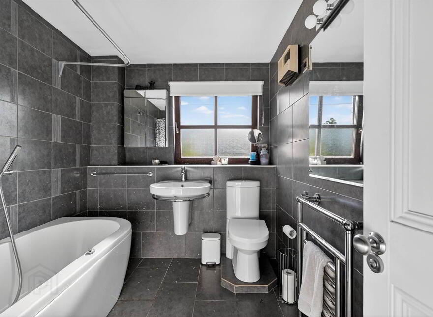 Apt 20, Cleaver Court, Belfast, BT9 5LX