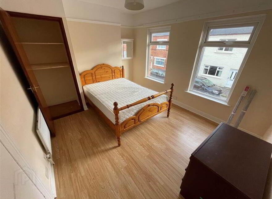 48 Raby Street, Belfast, BT7 2GY