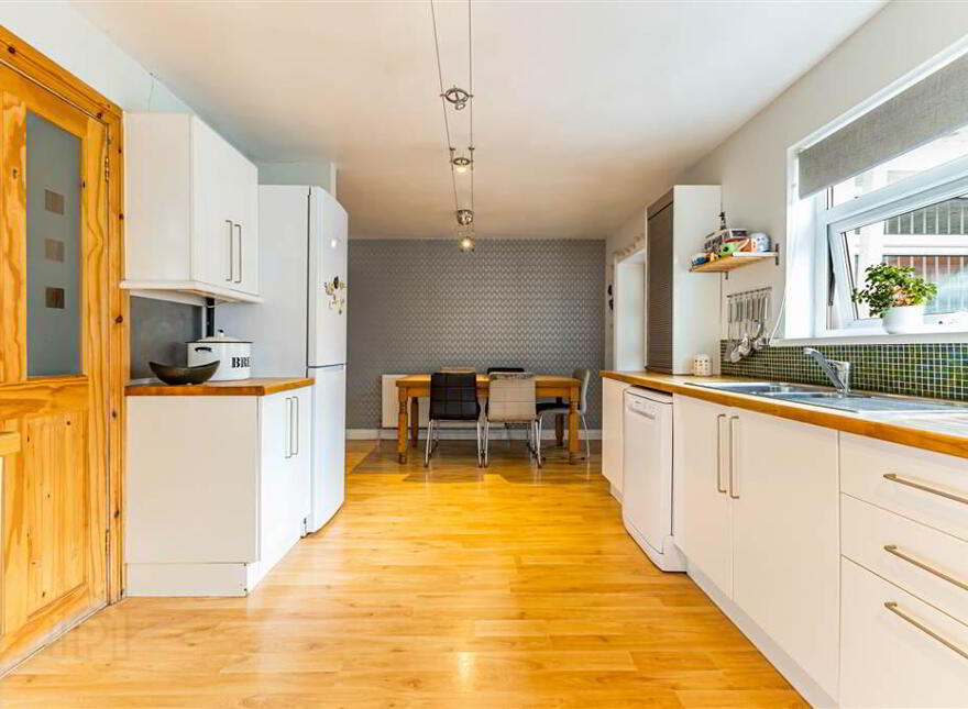 32 Smeaton Park, Moira, BT67 0NF