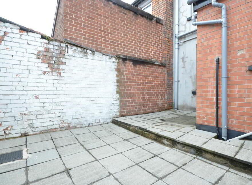 4 Ravenhill Avenue, Belfast, BT6 8LG
