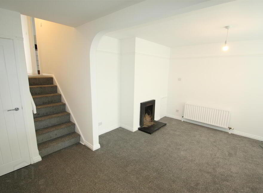 35 Lisburn Street, Ballynahinch, BT24 8BD