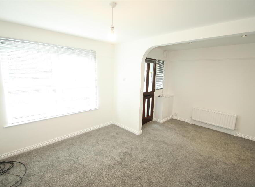 35 Lisburn Street, Ballynahinch, BT24 8BD