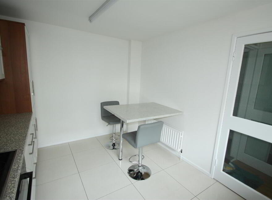 35 Lisburn Street, Ballynahinch, BT24 8BD