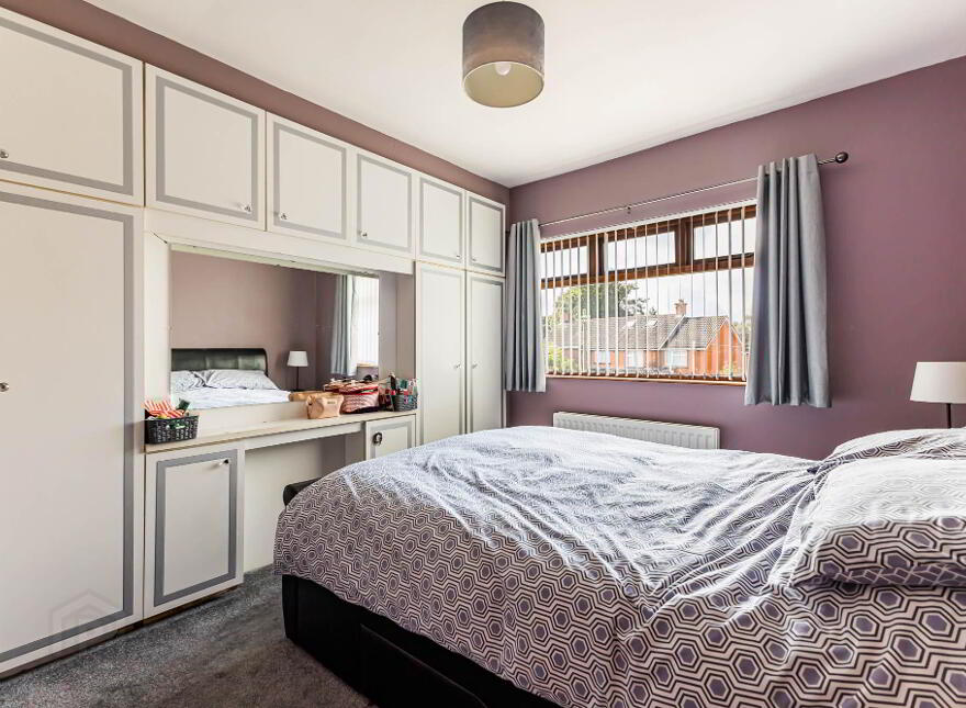 27 Causeway End Road, Lisburn, BT28 1UB