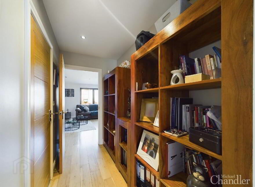 63 Martinville Park, Belfast, BT8 7JH