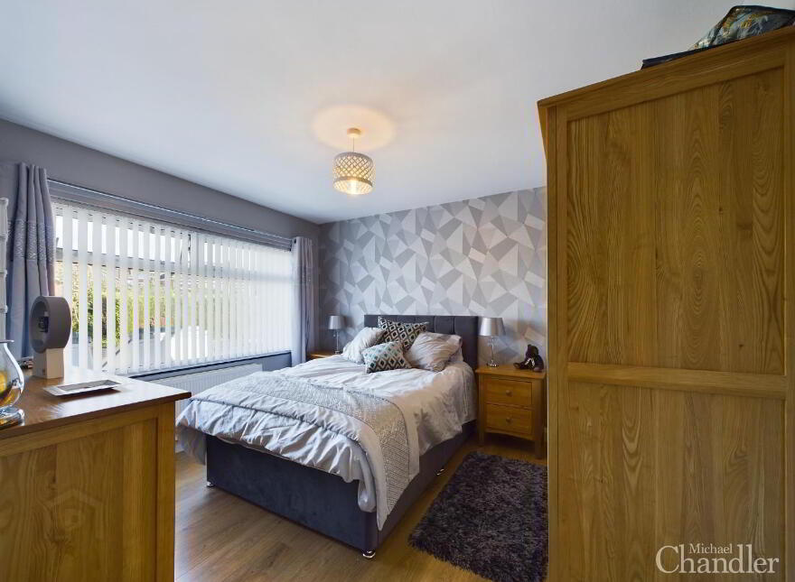 63 Martinville Park, Belfast, BT8 7JH
