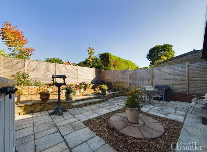63 Martinville Park, Belfast, BT8 7JH