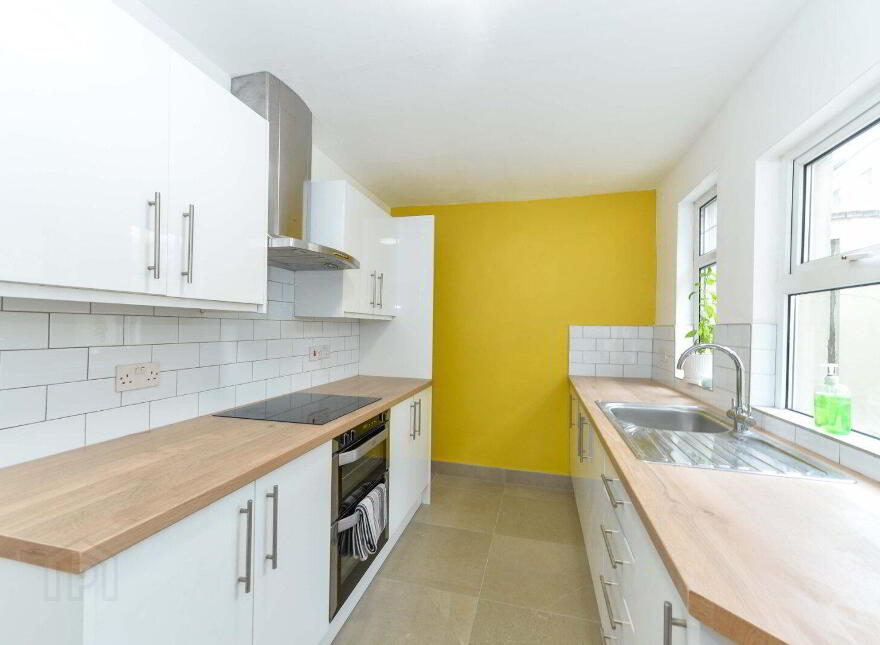 2 Willowholme Street, Belfast, BT6 8NW