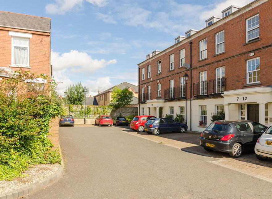 Apt 9, 23 Rugby Parade, Belfast, BT7 1PY