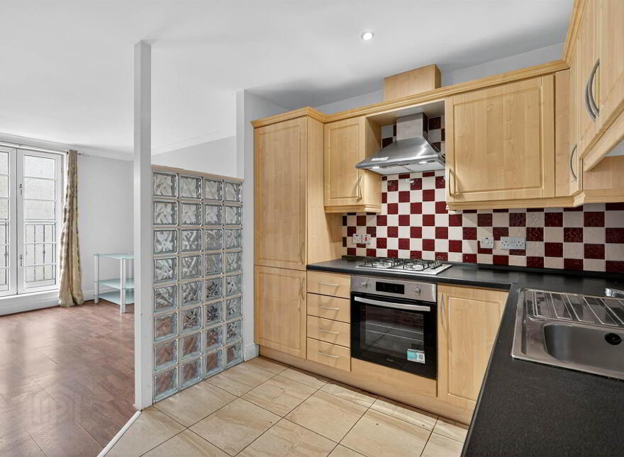 Apt 9, 23 Rugby Parade, Belfast, BT7 1PY