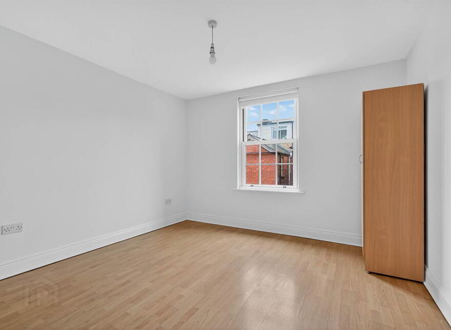 Apt 9, 23 Rugby Parade, Belfast, BT7 1PY