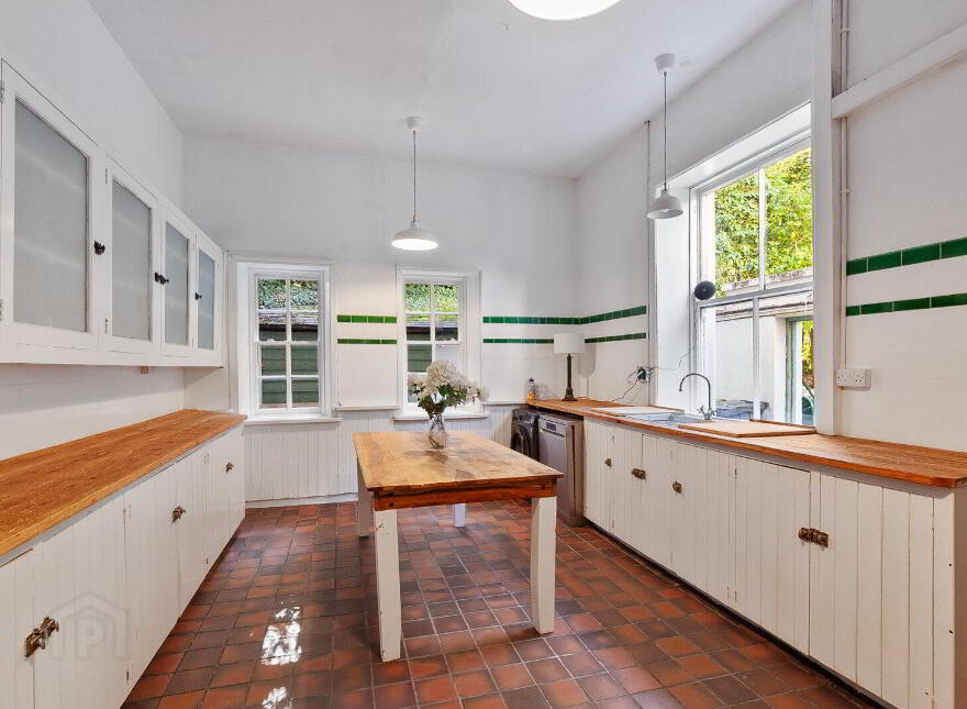 Tudor Hall, 5 Tudor Park, Holywood, BT18 0NX