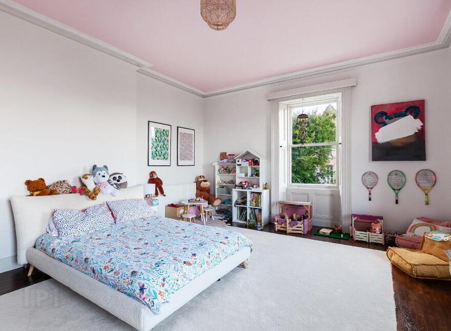 Tudor Hall, 5 Tudor Park, Holywood, BT18 0NX