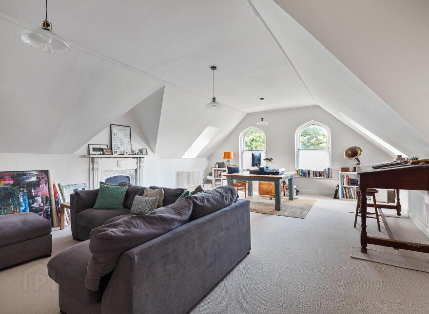 Tudor Hall, 5 Tudor Park, Holywood, BT18 0NX