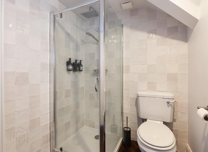 Tudor Hall, 5 Tudor Park, Holywood, BT18 0NX