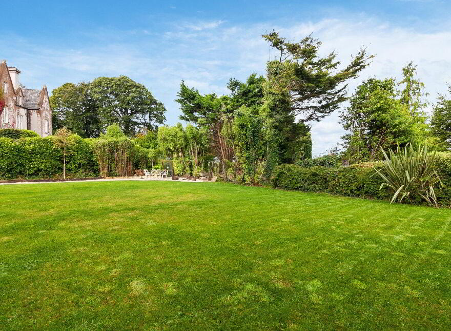 Tudor Hall, 5 Tudor Park, Holywood, BT18 0NX
