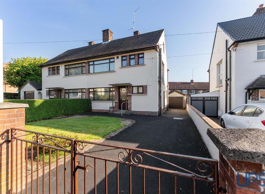 22 Riverdale Park West, Belfast, BT11 9DE photo