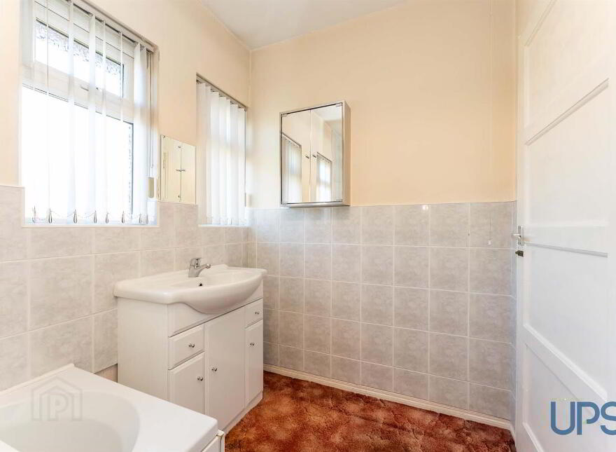 22 Riverdale Park West, Belfast, BT11 9DE